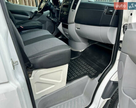 Фольксваген Крафтер 2013 в Виноградове на Automoto.ua Белый Фольксваген Крафтер, объемом двигателя 2 л и пробегом 477 тыс. км за 12900 $, фото 41 на Automoto.ua