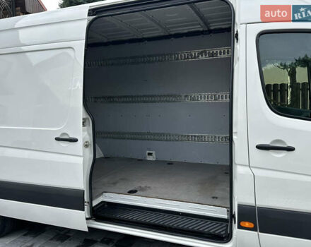 Фольксваген Крафтер 2013 в Виноградове на Automoto.ua Белый Фольксваген Крафтер, объемом двигателя 2 л и пробегом 477 тыс. км за 12900 $, фото 38 на Automoto.ua