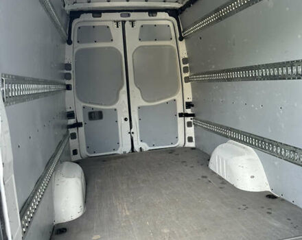 Фольксваген Крафтер 2013 в Виноградове на Automoto.ua Белый Фольксваген Крафтер, объемом двигателя 2 л и пробегом 477 тыс. км за 12900 $, фото 62 на Automoto.ua