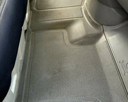 Белый Фольксваген Крафтер, объемом двигателя 1.97 л и пробегом 265 тыс. км за 16000 $, фото 19 на Automoto.ua