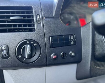 Белый Фольксваген Крафтер, объемом двигателя 1.97 л и пробегом 373 тыс. км за 15900 $, фото 19 на Automoto.ua