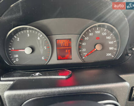 Белый Фольксваген Крафтер, объемом двигателя 0 л и пробегом 233 тыс. км за 15700 $, фото 28 на Automoto.ua