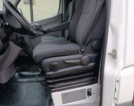 Белый Фольксваген Крафтер, объемом двигателя 1.97 л и пробегом 257 тыс. км за 18500 $, фото 14 на Automoto.ua