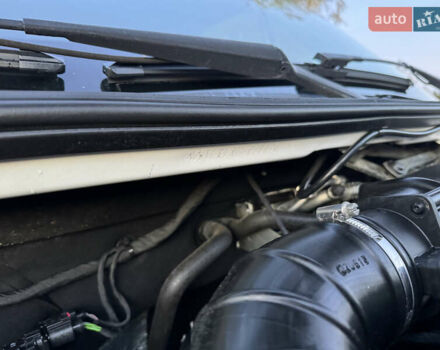 Белый Фольксваген Крафтер, объемом двигателя 2 л и пробегом 147 тыс. км за 19800 $, фото 8 на Automoto.ua