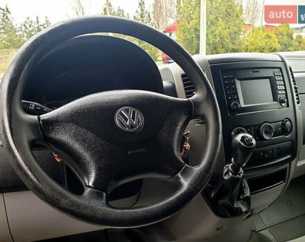 Білий Фольксваген Крафтєр, об'ємом двигуна 2 л та пробігом 320 тис. км за 16999 $, фото 5 на Automoto.ua