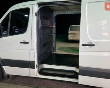 Белый Фольксваген Крафтер, объемом двигателя 1.97 л и пробегом 468 тыс. км за 14200 $, фото 12 на Automoto.ua