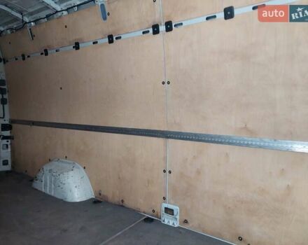 Білий Фольксваген Крафтєр, об'ємом двигуна 2 л та пробігом 276 тис. км за 16500 $, фото 12 на Automoto.ua