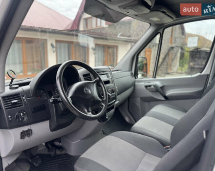 Белый Фольксваген Крафтер, объемом двигателя 1.97 л и пробегом 350 тыс. км за 13650 $, фото 12 на Automoto.ua