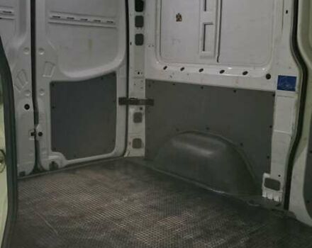 Белый Фольксваген Крафтер, объемом двигателя 1.97 л и пробегом 468 тыс. км за 14200 $, фото 10 на Automoto.ua