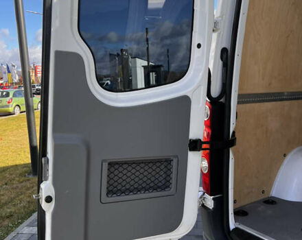 Белый Фольксваген Крафтер, объемом двигателя 0 л и пробегом 233 тыс. км за 15700 $, фото 10 на Automoto.ua