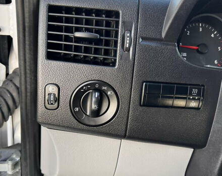 Белый Фольксваген Крафтер, объемом двигателя 0 л и пробегом 233 тыс. км за 15700 $, фото 25 на Automoto.ua