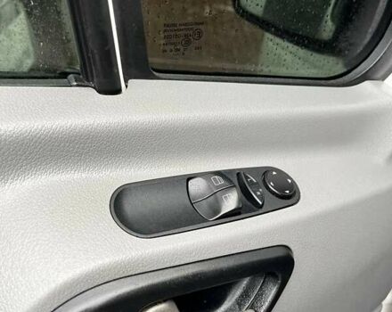 Білий Фольксваген Крафтєр, об'ємом двигуна 1.97 л та пробігом 263 тис. км за 17700 $, фото 7 на Automoto.ua