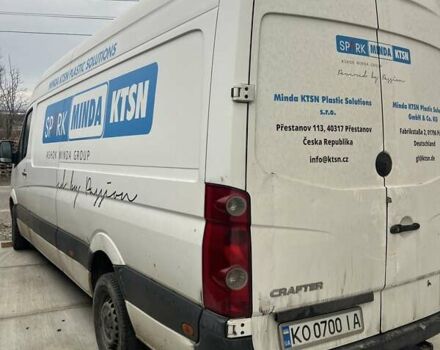 Белый Фольксваген Крафтер, объемом двигателя 1.97 л и пробегом 295 тыс. км за 12000 $, фото 2 на Automoto.ua