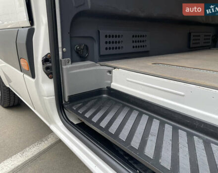 Белый Фольксваген Крафтер, объемом двигателя 2 л и пробегом 119 тыс. км за 22999 $, фото 75 на Automoto.ua