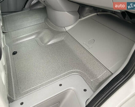 Белый Фольксваген Крафтер, объемом двигателя 2 л и пробегом 119 тыс. км за 22999 $, фото 63 на Automoto.ua