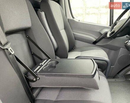 Белый Фольксваген Крафтер, объемом двигателя 2 л и пробегом 119 тыс. км за 22999 $, фото 61 на Automoto.ua