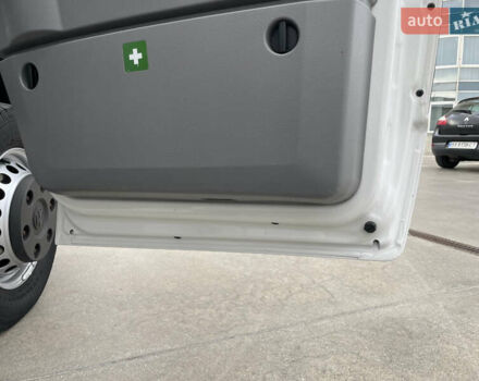 Белый Фольксваген Крафтер, объемом двигателя 2 л и пробегом 119 тыс. км за 22999 $, фото 66 на Automoto.ua