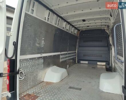 Белый Фольксваген Крафтер, объемом двигателя 2 л и пробегом 260 тыс. км за 21500 $, фото 13 на Automoto.ua