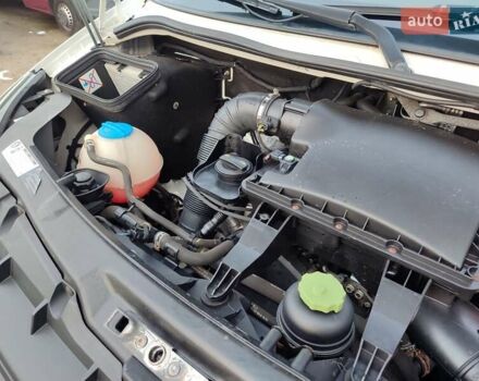 Белый Фольксваген Крафтер, объемом двигателя 2 л и пробегом 260 тыс. км за 21500 $, фото 26 на Automoto.ua