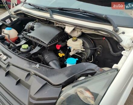 Белый Фольксваген Крафтер, объемом двигателя 2 л и пробегом 260 тыс. км за 21500 $, фото 25 на Automoto.ua