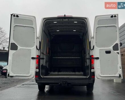 Белый Фольксваген Крафтер, объемом двигателя 1.97 л и пробегом 265 тыс. км за 19700 $, фото 7 на Automoto.ua