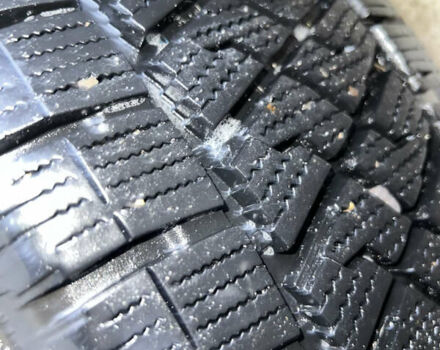 Белый Фольксваген Крафтер, объемом двигателя 1.97 л и пробегом 375 тыс. км за 25000 $, фото 1 на Automoto.ua