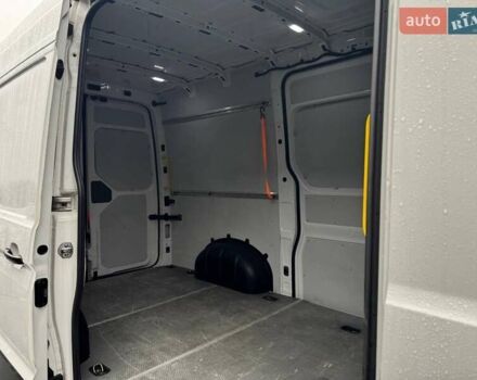 Белый Фольксваген Крафтер, объемом двигателя 1.97 л и пробегом 265 тыс. км за 19700 $, фото 49 на Automoto.ua