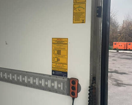 Белый Фольксваген Крафтер, объемом двигателя 2 л и пробегом 288 тыс. км за 21300 $, фото 23 на Automoto.ua