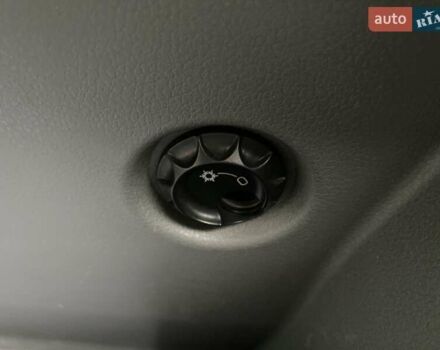 Белый Фольксваген Крафтер, объемом двигателя 2.08 л и пробегом 213 тыс. км за 18400 $, фото 38 на Automoto.ua