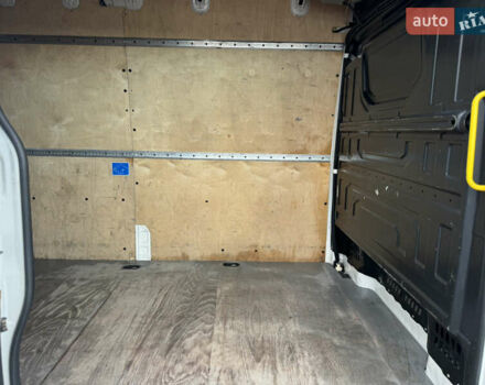 Фольксваген Крафтєр 2018 у Києві на Automoto.ua Білий Фольксваген Крафтєр, об'ємом двигуна 1.97 л та пробігом 285 тис. км за 19000 $, фото 9 на Automoto.ua