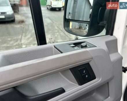 Белый Фольксваген Крафтер, объемом двигателя 1.97 л и пробегом 121 тыс. км за 21500 $, фото 19 на Automoto.ua