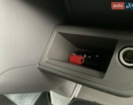 Белый Фольксваген Крафтер, объемом двигателя 2.08 л и пробегом 213 тыс. км за 18400 $, фото 39 на Automoto.ua