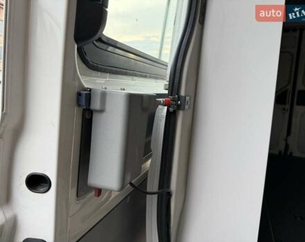 Белый Фольксваген Крафтер, объемом двигателя 1.97 л и пробегом 200 тыс. км за 21900 $, фото 48 на Automoto.ua