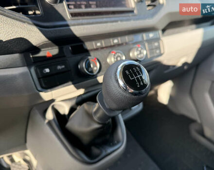 Белый Фольксваген Крафтер, объемом двигателя 0 л и пробегом 219 тыс. км за 24900 $, фото 29 на Automoto.ua