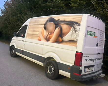 Белый Фольксваген Крафтер, объемом двигателя 2 л и пробегом 247 тыс. км за 20349 $, фото 2 на Automoto.ua