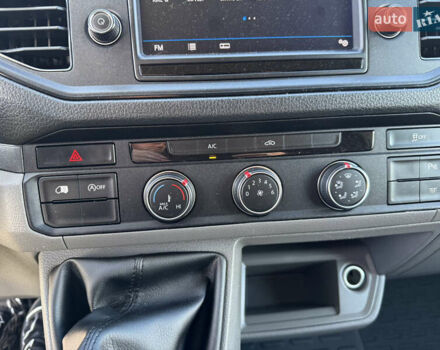 Белый Фольксваген Крафтер, объемом двигателя 0 л и пробегом 219 тыс. км за 24900 $, фото 46 на Automoto.ua