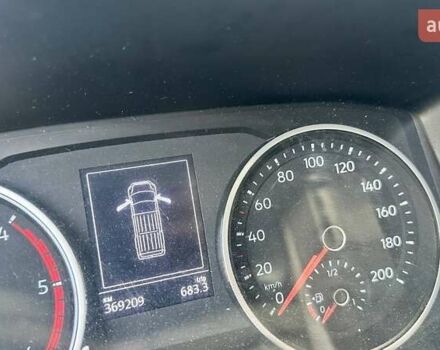 Белый Фольксваген Крафтер, объемом двигателя 2 л и пробегом 369 тыс. км за 21200 $, фото 8 на Automoto.ua