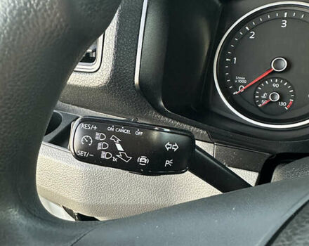 Білий Фольксваген Крафтєр, об'ємом двигуна 1.97 л та пробігом 268 тис. км за 21500 $, фото 29 на Automoto.ua