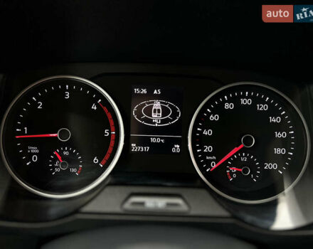 Белый Фольксваген Крафтер, объемом двигателя 2 л и пробегом 227 тыс. км за 22400 $, фото 12 на Automoto.ua