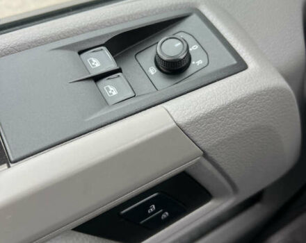 Белый Фольксваген Крафтер, объемом двигателя 2 л и пробегом 227 тыс. км за 22400 $, фото 14 на Automoto.ua