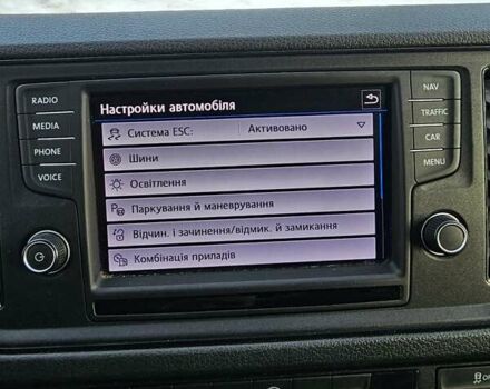 Білий Фольксваген Крафтєр, об'ємом двигуна 1.97 л та пробігом 138 тис. км за 28724 $, фото 31 на Automoto.ua