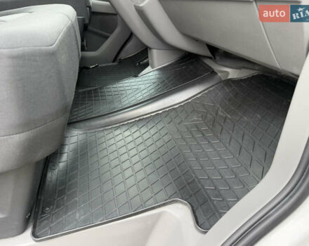 Фольксваген Крафтер 2021 в Луцке на Automoto.ua Белый Фольксваген Крафтер, объемом двигателя 2 л и пробегом 219 тыс. км за 21300 $, фото 39 на Automoto.ua