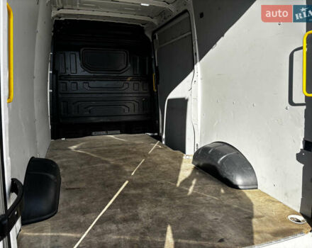 Білий Фольксваген Крафтєр, об'ємом двигуна 0 л та пробігом 50 тис. км за 18000 $, фото 37 на Automoto.ua