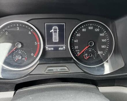 Білий Фольксваген Крафтєр, об'ємом двигуна 1.97 л та пробігом 175 тис. км за 22500 $, фото 13 на Automoto.ua