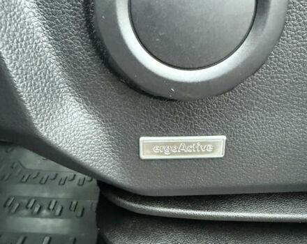 Белый Фольксваген Крафтер, объемом двигателя 2 л и пробегом 282 тыс. км за 26799 $, фото 57 на Automoto.ua