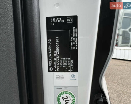 Белый Фольксваген Крафтер, объемом двигателя 1.97 л и пробегом 180 тыс. км за 26500 $, фото 71 на Automoto.ua