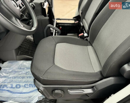 Белый Фольксваген Крафтер, объемом двигателя 1.97 л и пробегом 180 тыс. км за 26500 $, фото 62 на Automoto.ua