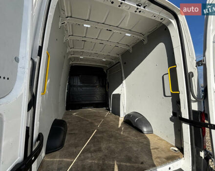 Білий Фольксваген Крафтєр, об'ємом двигуна 0 л та пробігом 50 тис. км за 18000 $, фото 40 на Automoto.ua