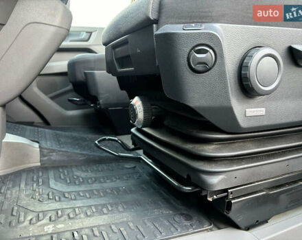 Белый Фольксваген Крафтер, объемом двигателя 1.97 л и пробегом 258 тыс. км за 24950 $, фото 19 на Automoto.ua