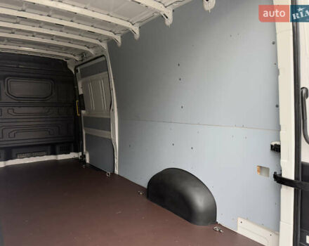 Белый Фольксваген Крафтер, объемом двигателя 2 л и пробегом 239 тыс. км за 27999 $, фото 49 на Automoto.ua